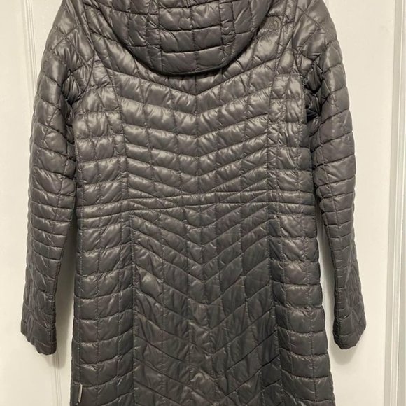 The North Face Eco full length hoodie parka Thermoball - Picture 10 of 11